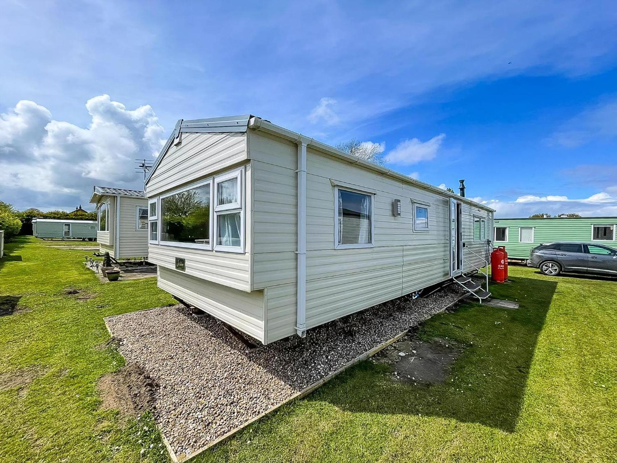 Lovely 6 Berth Caravan At Sunnydale Holiday Park Ref 35375S Лаут Екстериор снимка