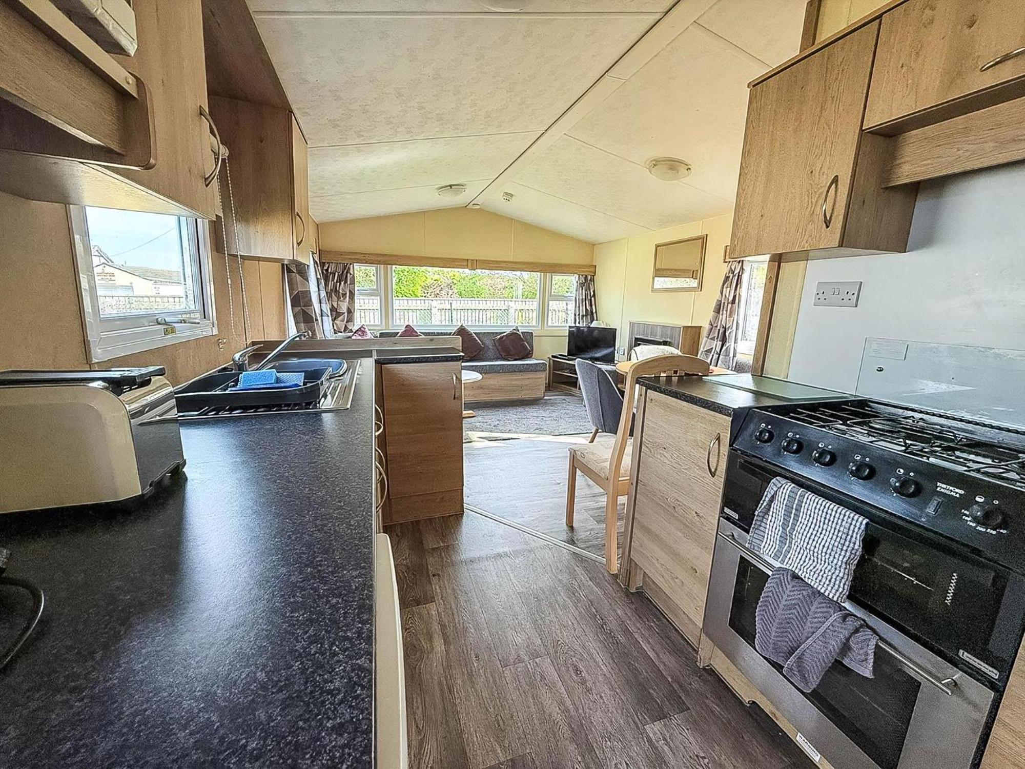 Lovely 6 Berth Caravan At Sunnydale Holiday Park Ref 35375S Лаут Екстериор снимка